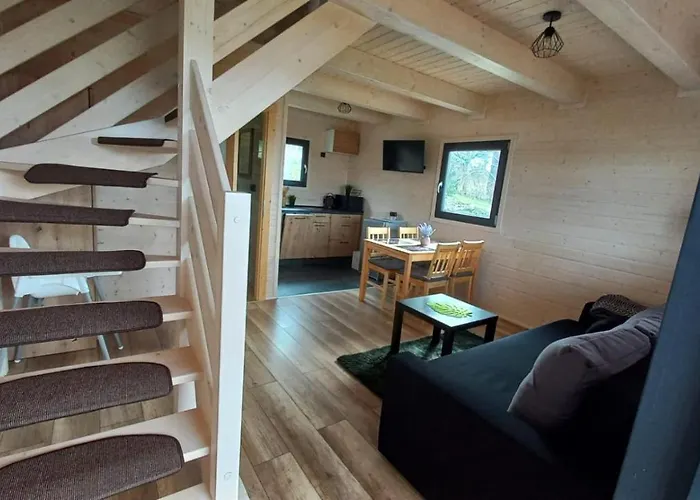 假日公园 Wakacyjny Pod Grusza Lubin (West Pomeranian)