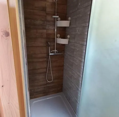 Wakacyjny Pod Grusza 假日公园 Lubin (West Pomeranian)