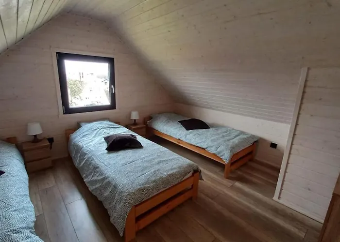 Wakacyjny Pod Grusza 假日公园 Lubin (West Pomeranian)