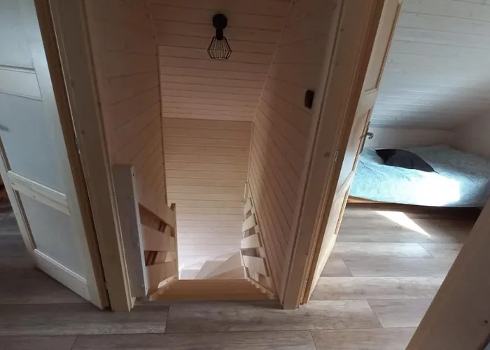 Wakacyjny Pod Grusza 假日公园 *