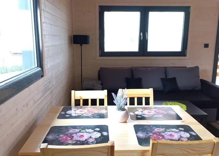 Wakacyjny Pod Grusza 假日公园 *