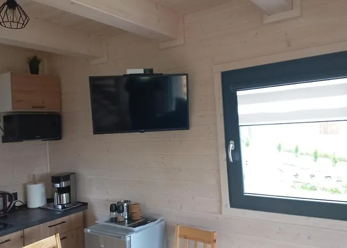 Wakacyjny Pod Grusza 假日公园 *